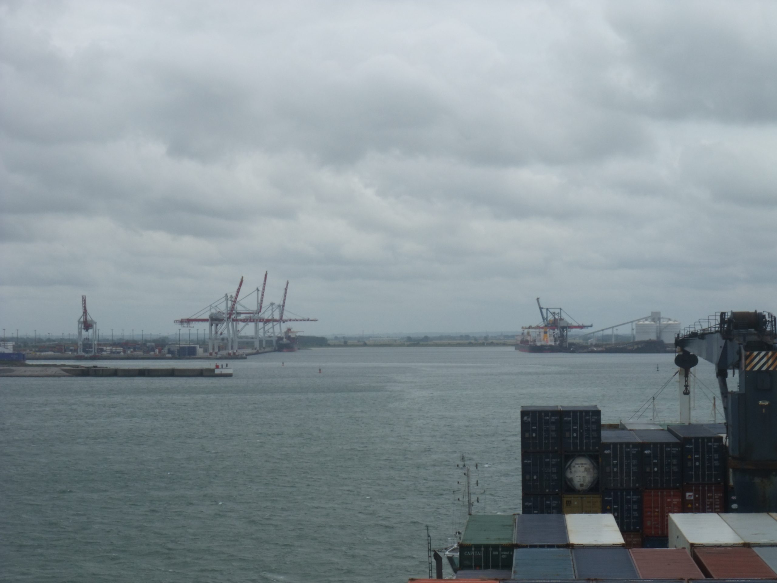 Day 25: Spectacular docking maneuver in Dunkirk