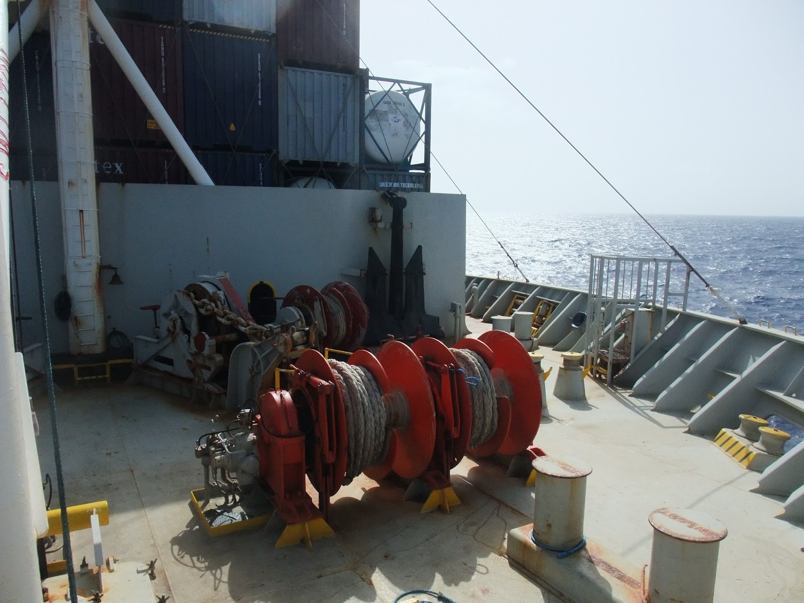 Day 10: Forecastle and (no) flying fish